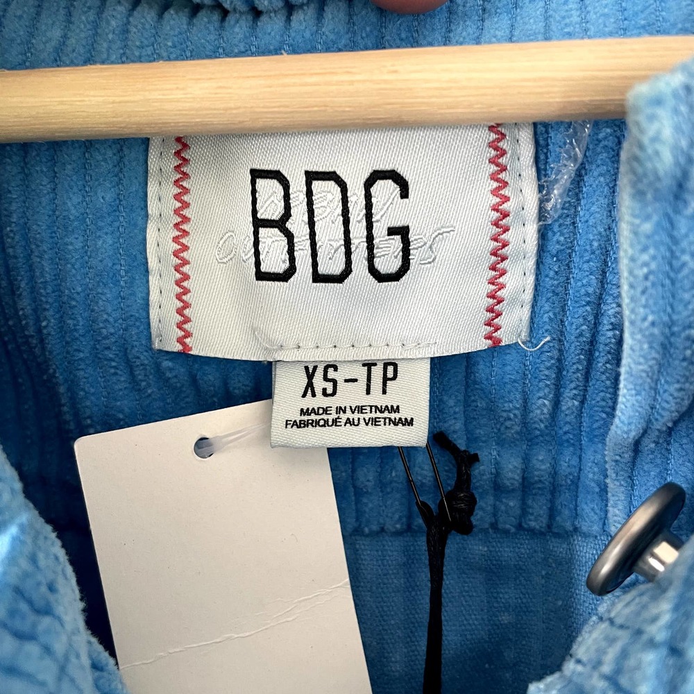 NWT Urban Outfitters BDG Carissa Cropped Corduroy Jacket in Blue XS - Picture 12 of 15